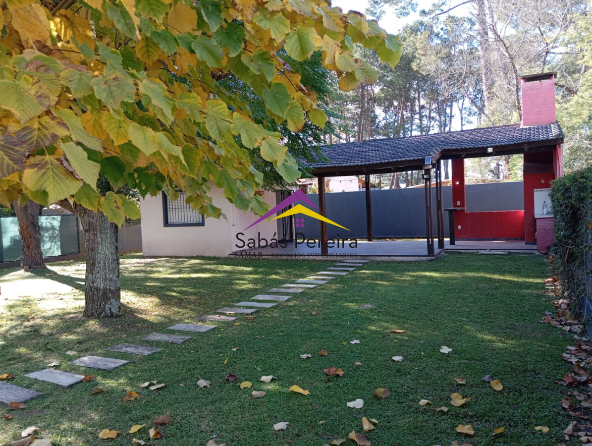 Casa ID.41712 - Venta, casa 2 dormitorios, 3 baños, Country, Piriapolis, Maldonado Country, Piriápolis, Maldonado.