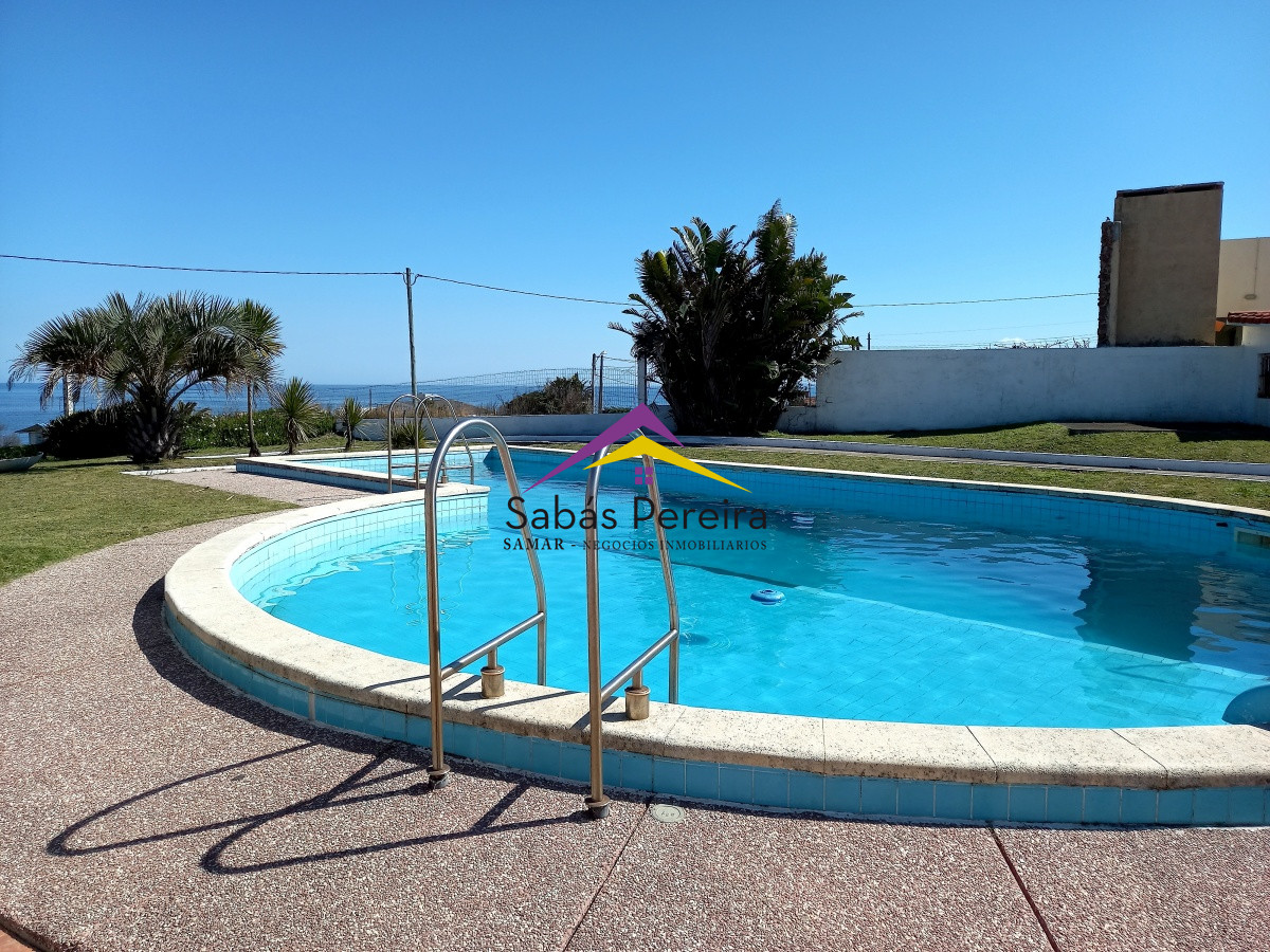 Casa ID.40917 - Venta casa 4 dormitorios, 5 baños, Playa Grande, Maldonado. 