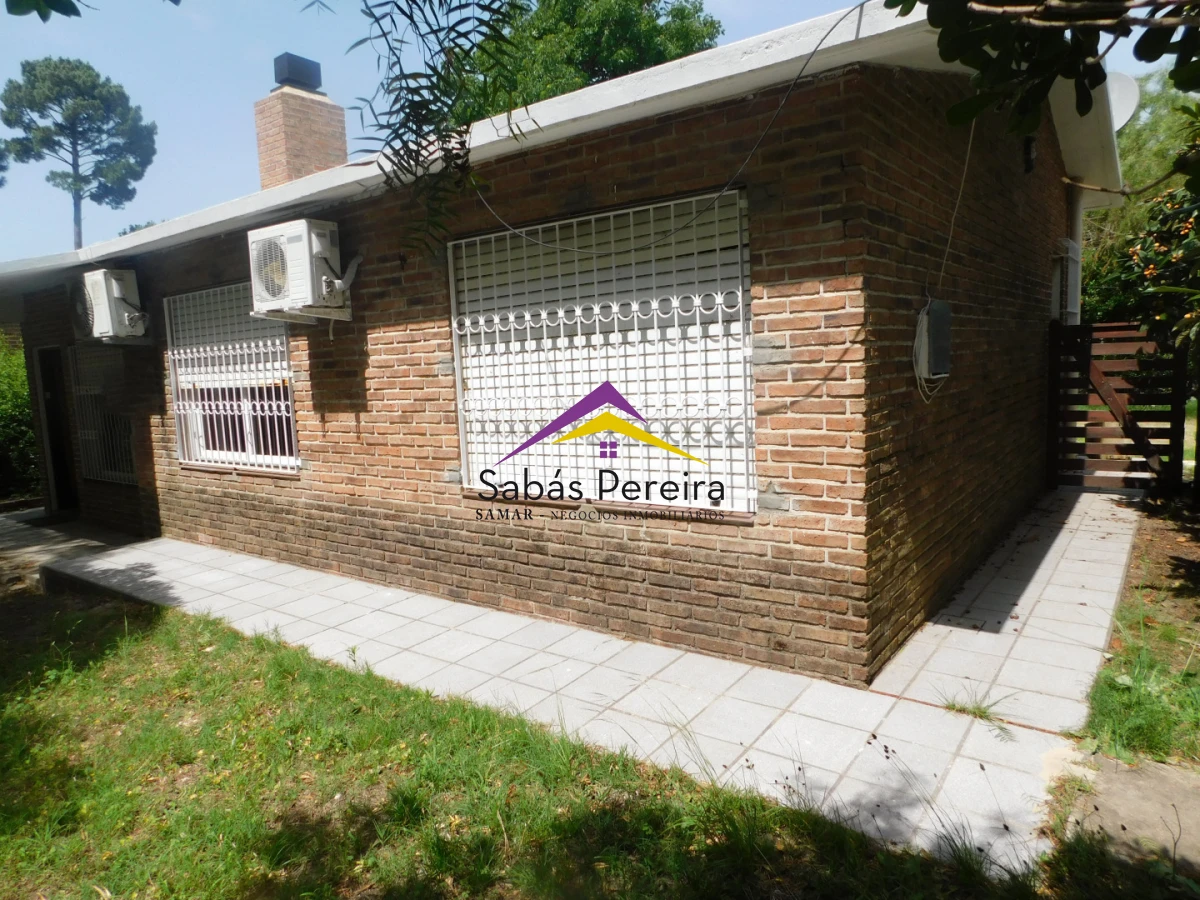 Casa ID.41540 - Venta casa 3 dormitorios 2 baños, Country, Piriapolis, Maldonado