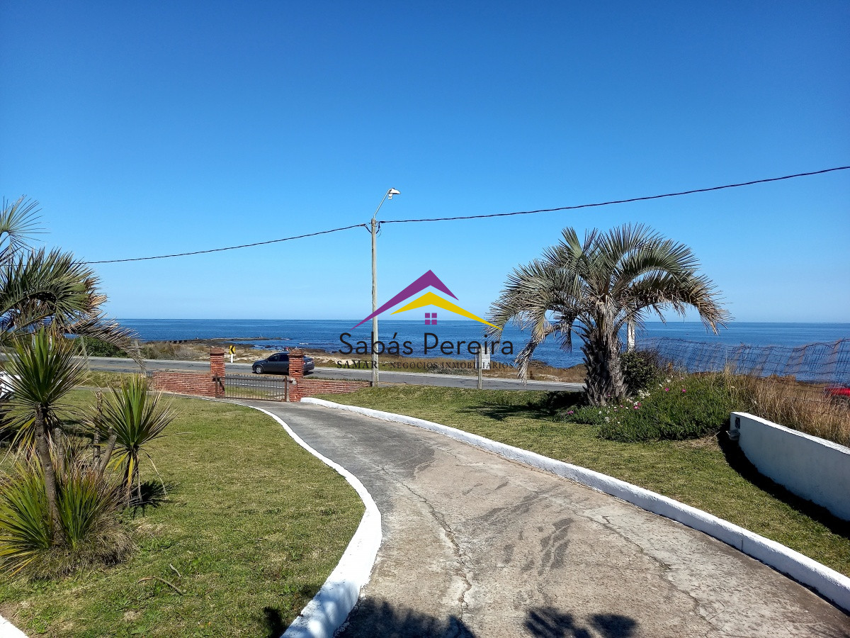 Casa ID.40917 - Venta casa 4 dormitorios, 5 baños, Playa Grande, Maldonado. 