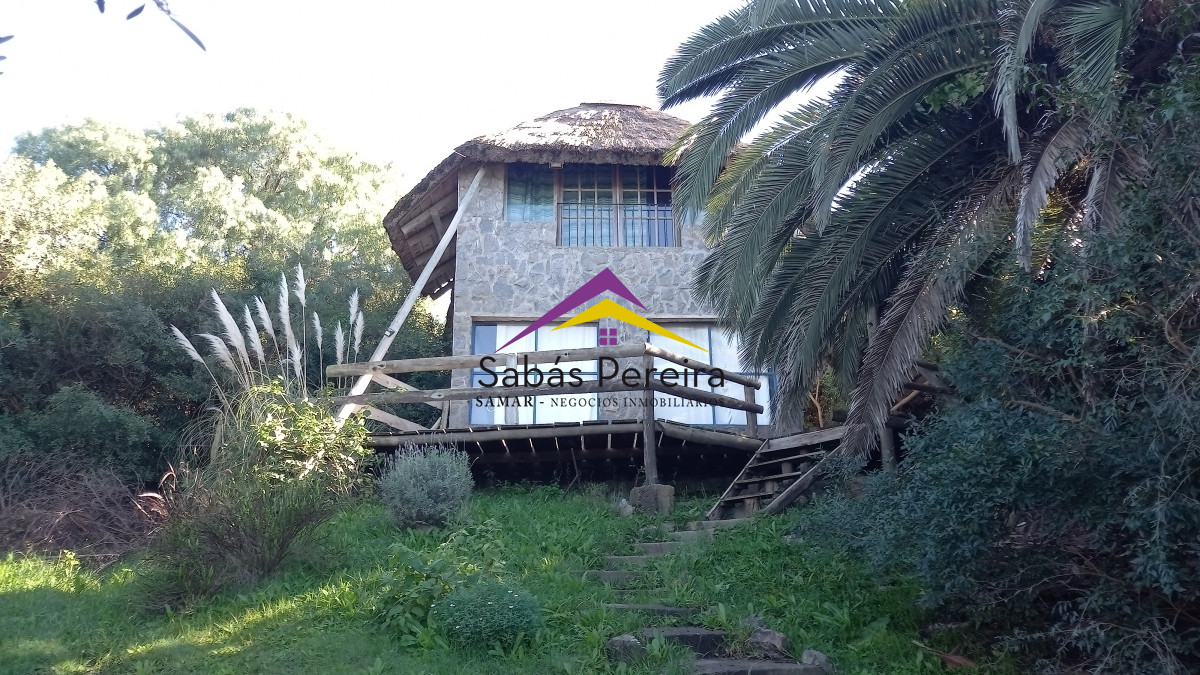 Casa en venta 2 dormitorios, 1baños. Playa Hermosa, Piriapolis, Maldonado. - GoPunta - Portal Inmobiliario de Punta del Este - Maldonado