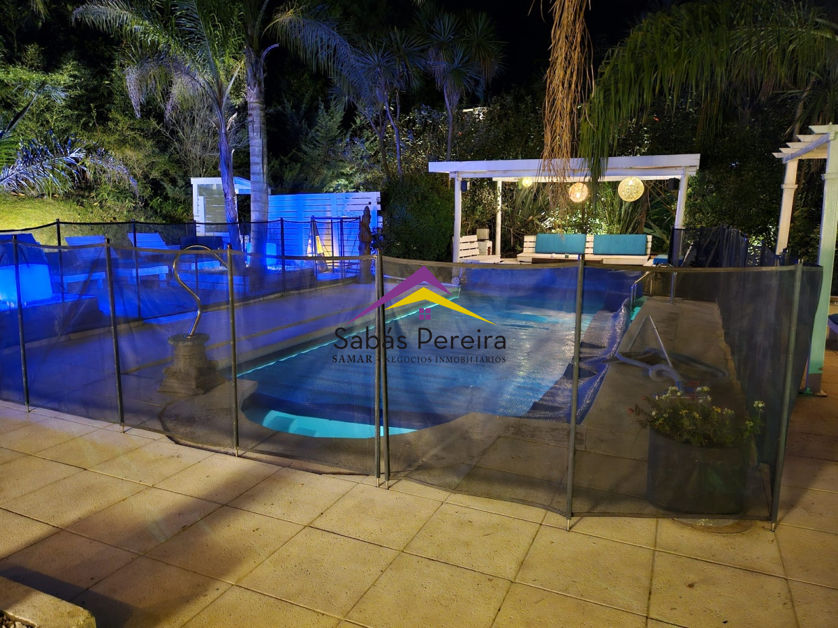 Casa ID.38249 - ALQUILER CASA PUNTA BALLENA 6 DORMITORIOS Y PISCINA