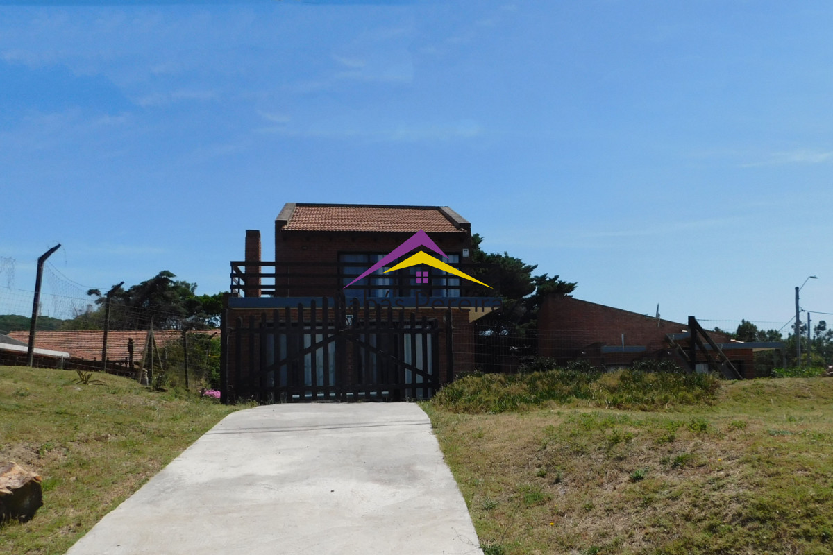 Casa ID.41543 - Venta casa 2 dormitorios 2 baños, San Francisco, Piriapolis, Maldonado