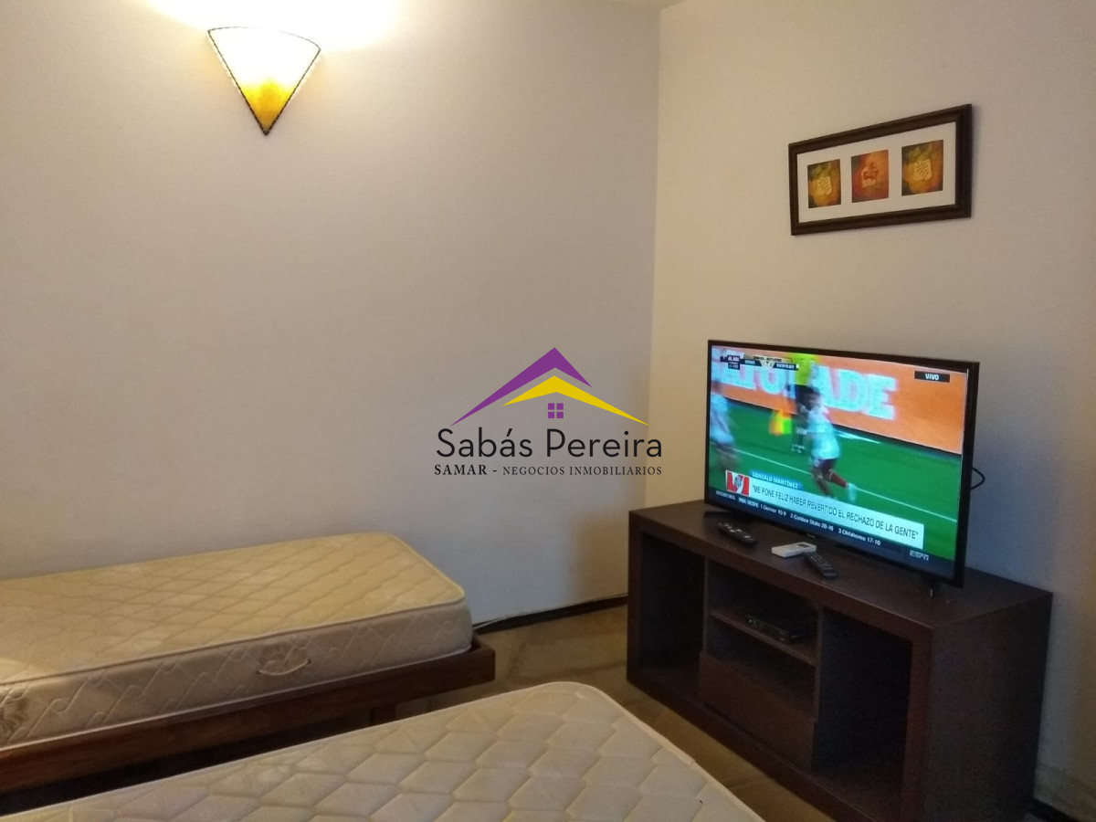 Casa ID.38618 - CASA ALQUILER PARADA 5 A METROS DE LA PLAYA