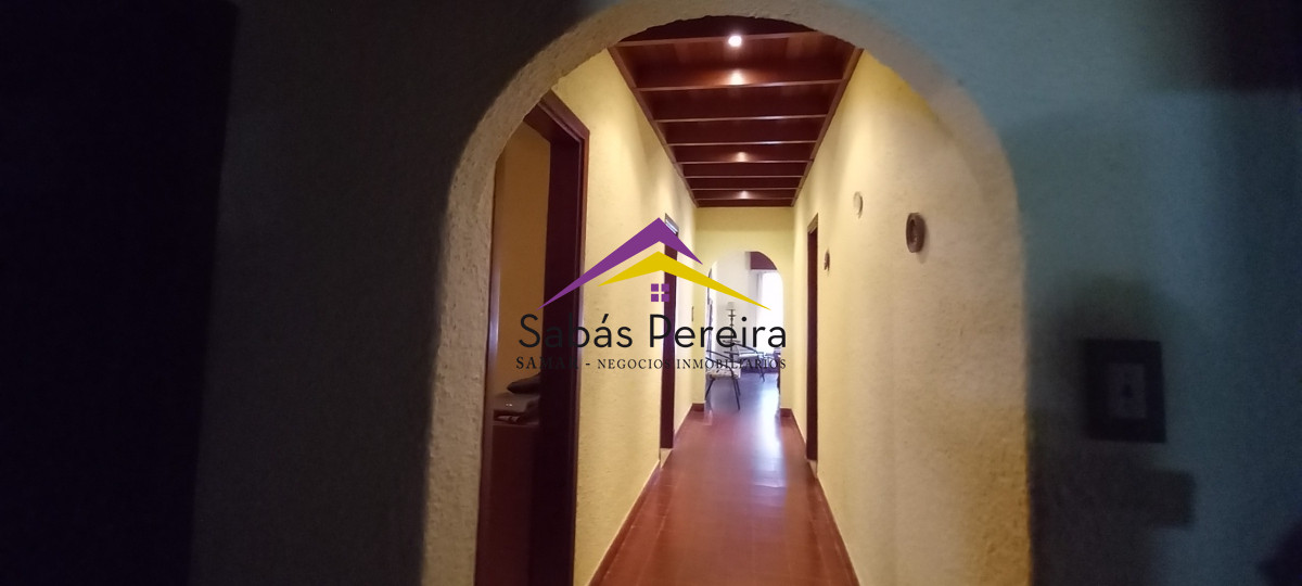Casa ID.41224 - Casa en venta 4 dormitorios, 2 baños. Centro, Piriápolis, Maldonado.