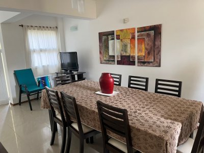 Venta de apartamento de 3 dormitorios en Manantiales 