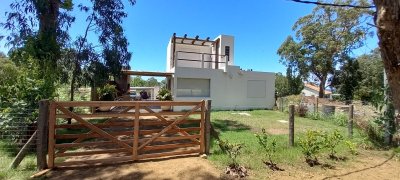 Casa en venta 3 dormitorios, 2 baños. Punta Fría, Piriápolis, Maldonado.