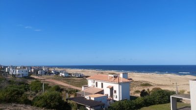 VENTA CASA PUNTA DEL DIABLO EN LA PLAYA