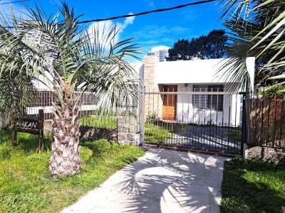 ALQUILER FEBRERO CASA 2 DORMITORIOS MANSA PUNTA DEL ESTE