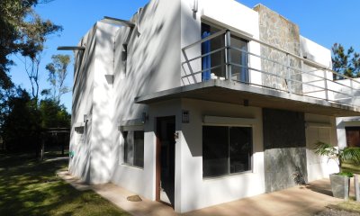 Venta casa 2 dormitorios 2 baños, Bella Vista, Piriapolis, Maldonado