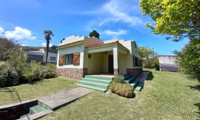 Venta casa de 3 dormitorios y 2baño. Centro, Piriápolis, Maldonado.