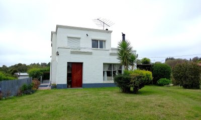 Venta Casa 3 dormitorios, 3 baños. Playa Hermosa, Piriápolis, Maldonado.