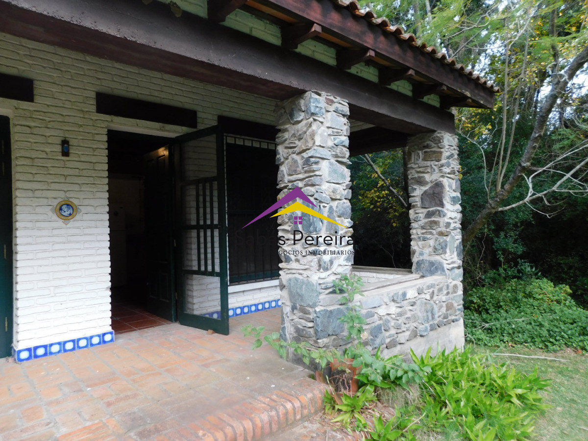 Chacra ID.41430 - Venta chacra 2 dormitorios, 2 baños, Estación las Flores, Piriapolis, Maldonado
