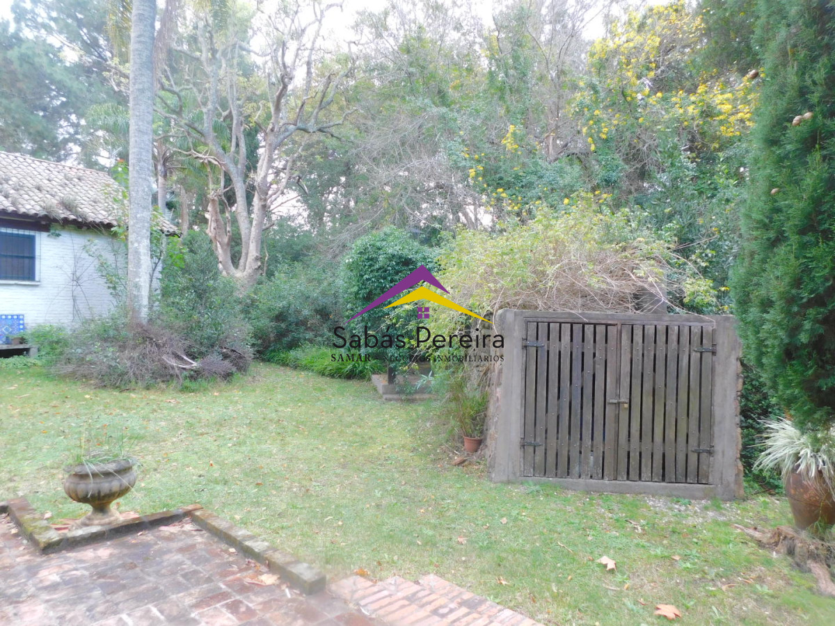Chacra ID.41430 - Venta chacra 2 dormitorios, 2 baños, Estación las Flores, Piriapolis, Maldonado