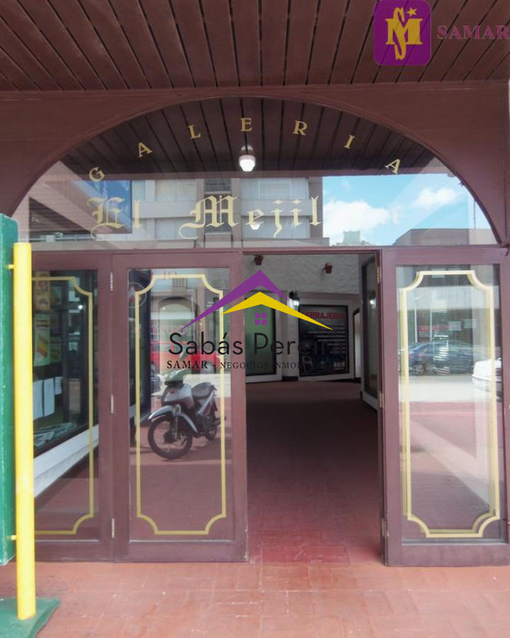 Local Comercial ID.38002 - Local en Punta del Este, Península