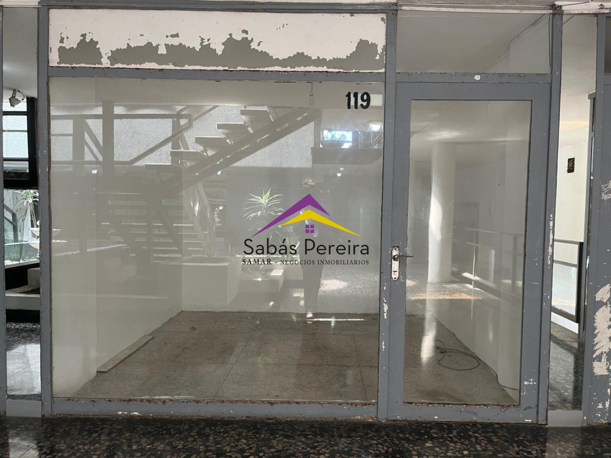 Local Comercial ID.37597 - Local comercial en galería sobre Gorlero
