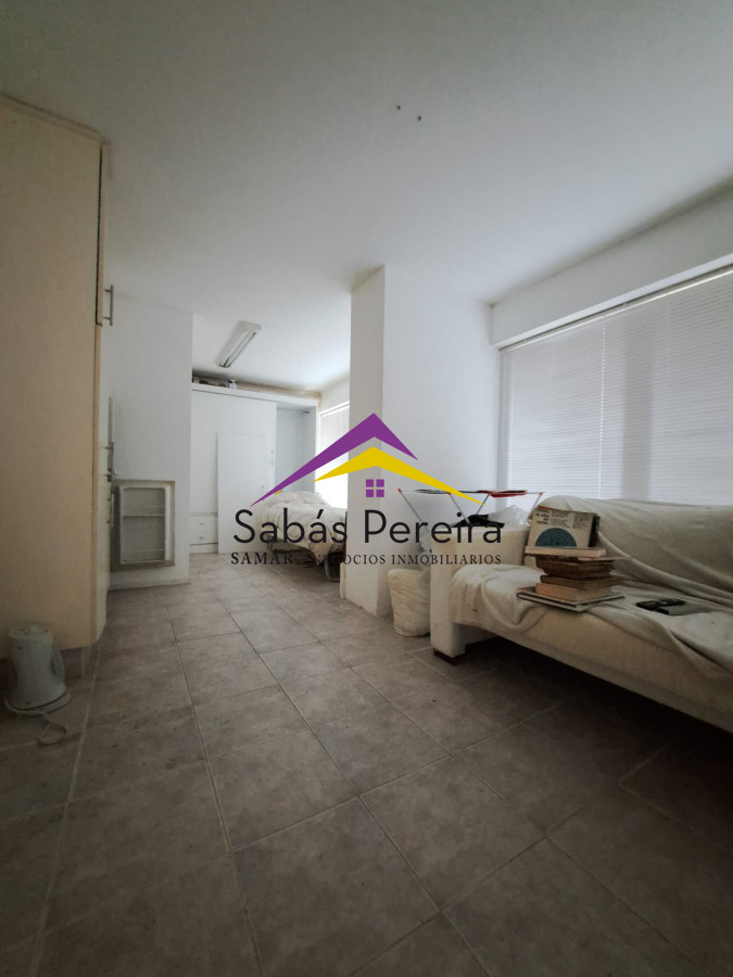 Local Comercial ID.41064 - Alquiler de Local Comercial en Punta del Este