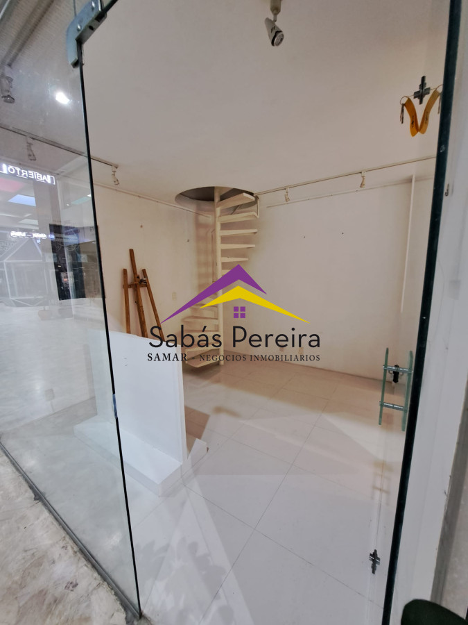 Local Comercial ID.41064 - Alquiler de Local Comercial en Punta del Este
