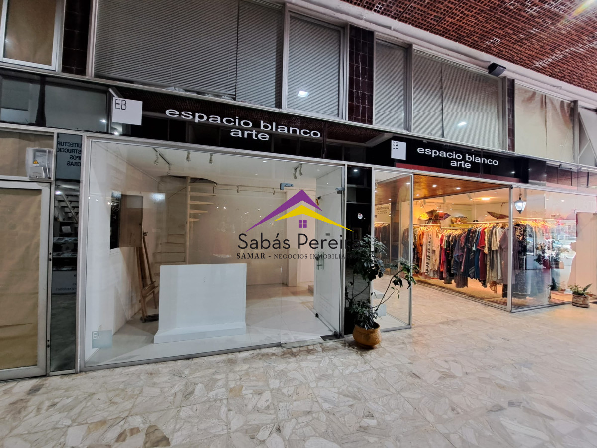 Local Comercial ID.41064 - Alquiler de Local Comercial en Punta del Este
