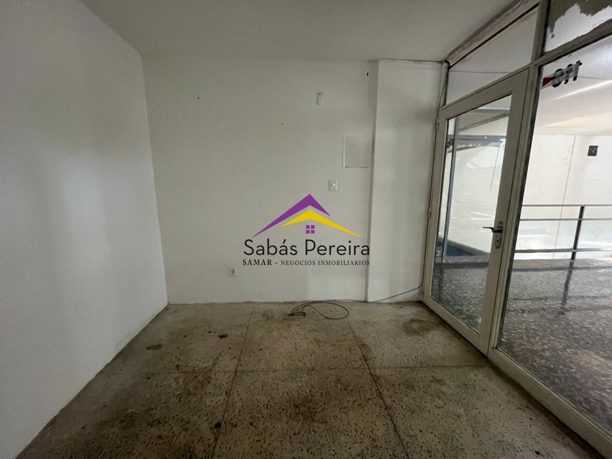 Local Comercial ID.37597 - Local comercial en galería sobre Gorlero