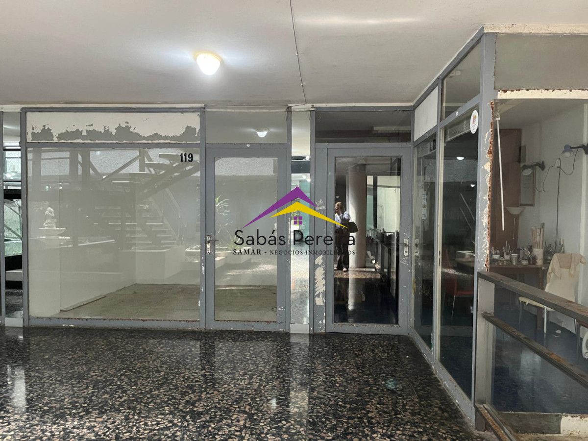 Local Comercial ID.37597 - Local comercial en galería sobre Gorlero