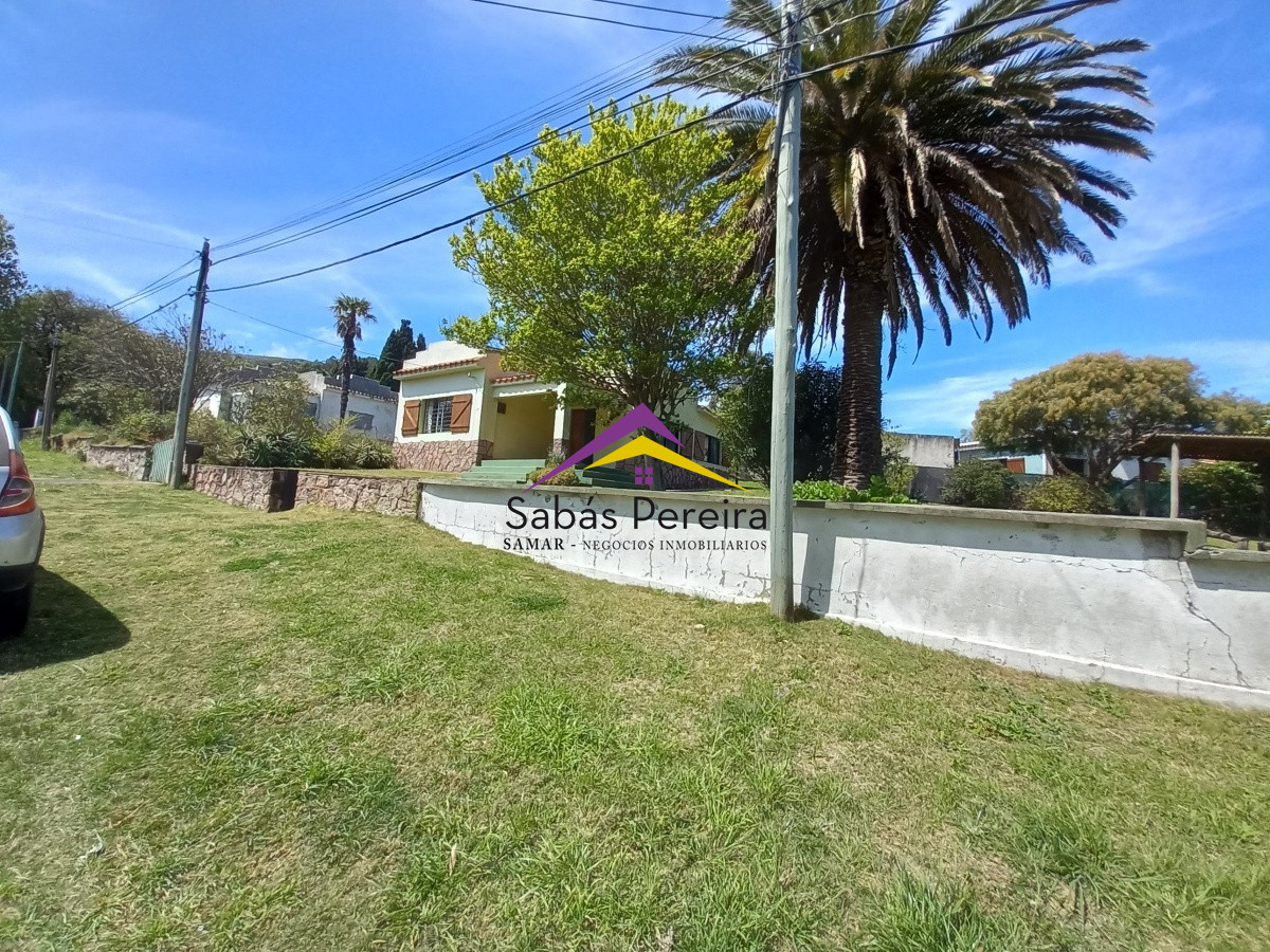 Terreno ID.41021 - Venta Terreno esquina 400m2, Piriápolis Centro, Maldonado