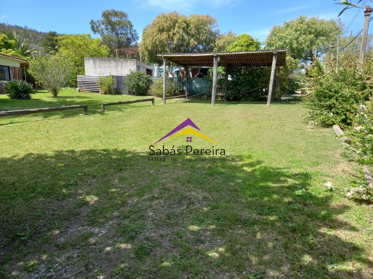 Terreno ID.41021 - Venta Terreno esquina 400m2, Piriápolis Centro, Maldonado