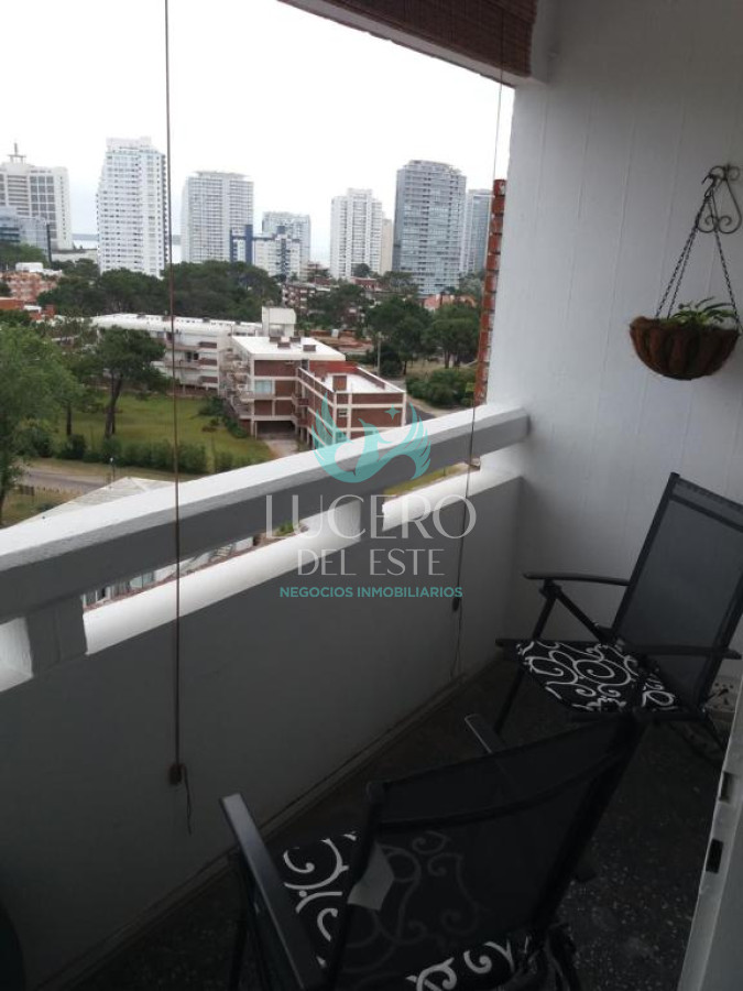 Apartamento ID.1241 - Alquiler Anual o Invernal Apartamento 2 dormitorios en Punta del este, Aidy Grill