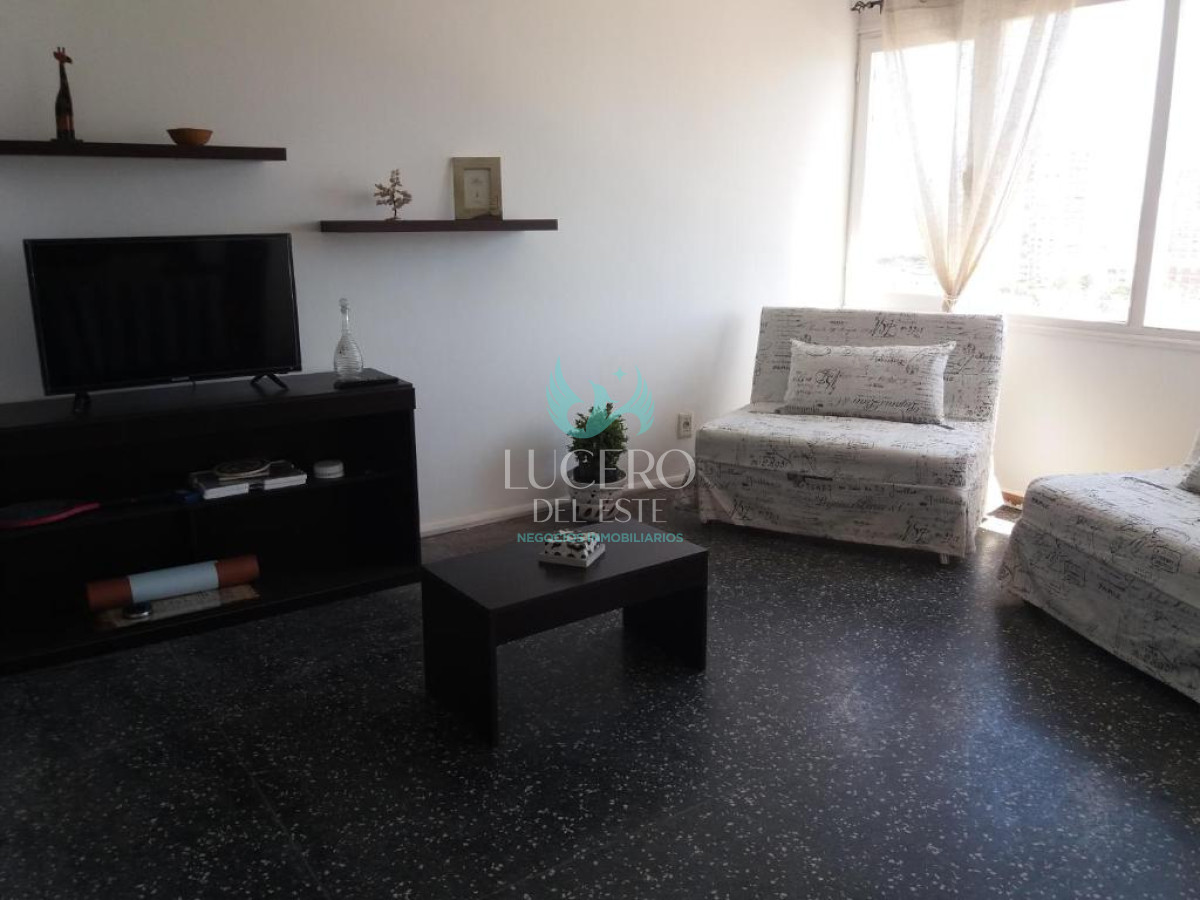 Apartamento ID.1241 - Alquiler Anual o Invernal Apartamento 2 dormitorios en Punta del este, Aidy Grill