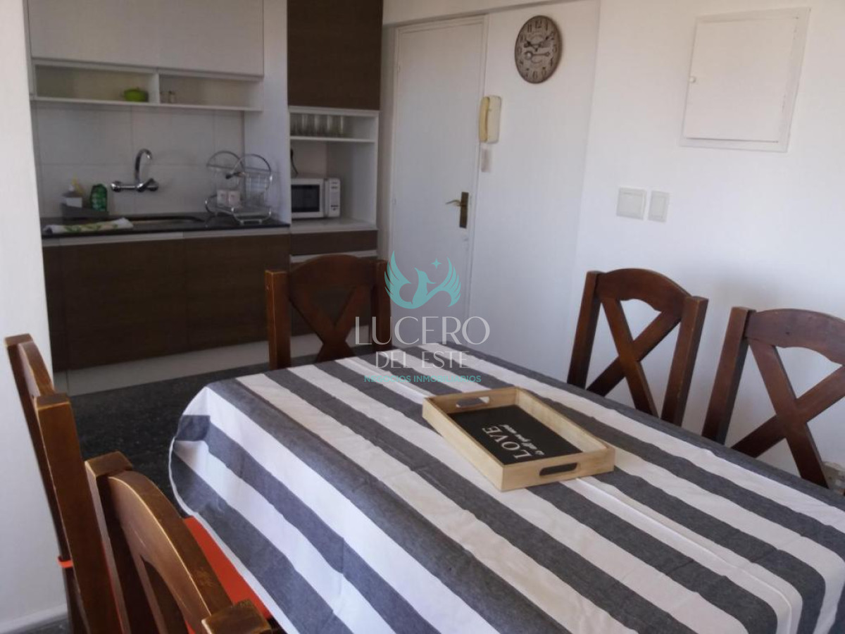 Apartamento ID.1241 - Alquiler Anual o Invernal Apartamento 2 dormitorios en Punta del este, Aidy Grill