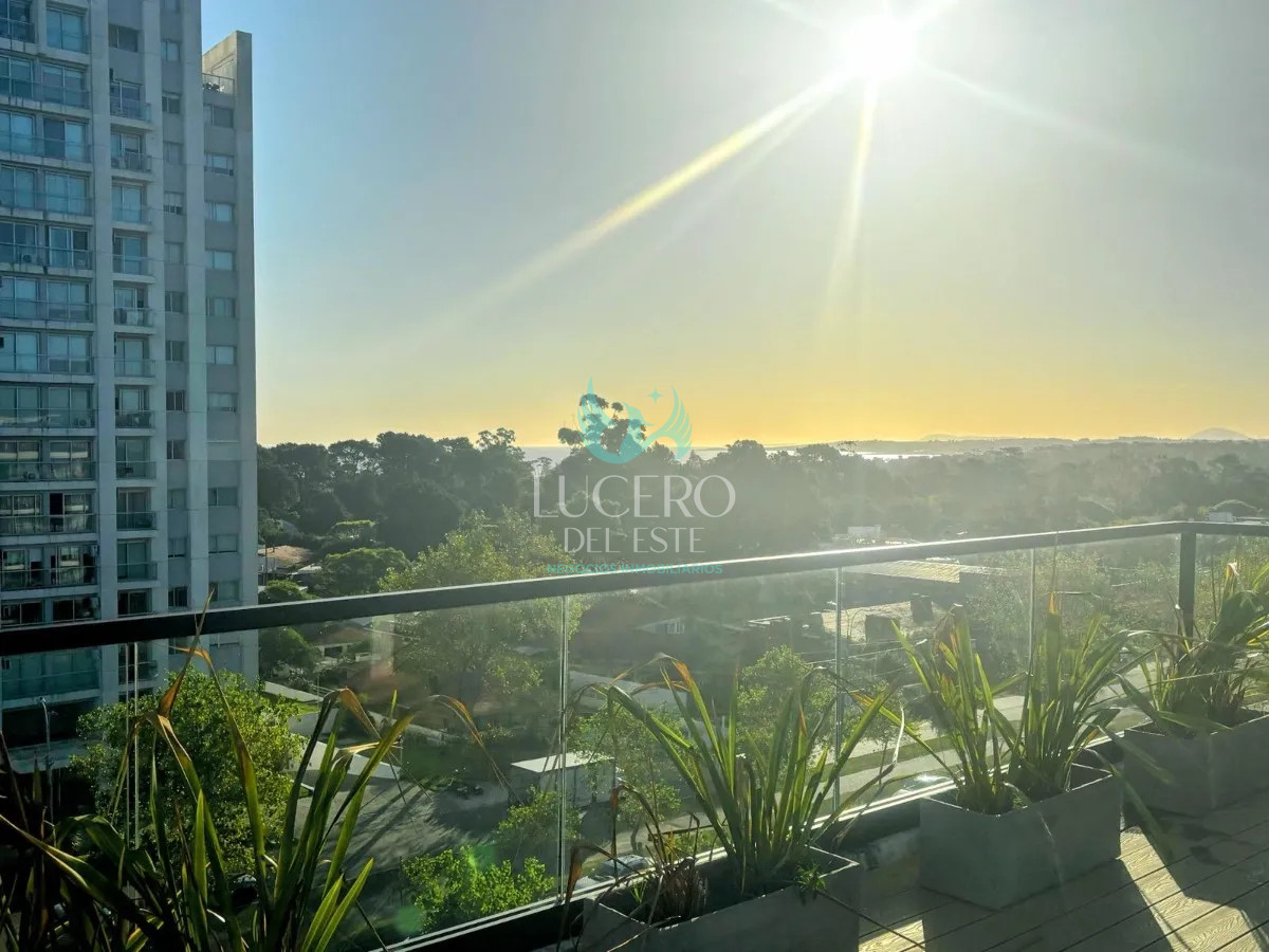 Apartamento ID.1531 - Alquiler Apartamento 1 dormitorio en Av. Roosevelt, Punta del este