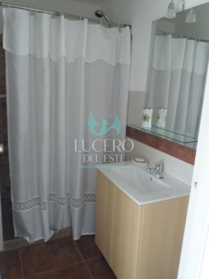 Apartamento ID.1241 - Alquiler Anual o Invernal Apartamento 2 dormitorios en Punta del este, Aidy Grill