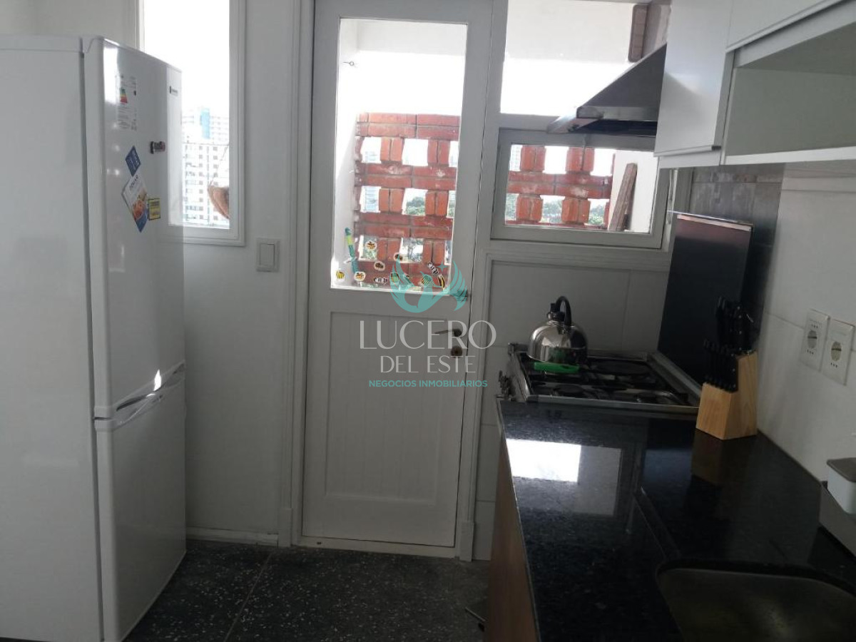 Apartamento ID.1241 - Alquiler Anual o Invernal Apartamento 2 dormitorios en Punta del este, Aidy Grill