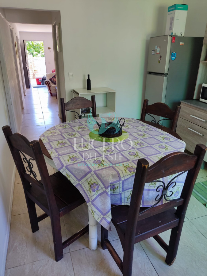 Casa ID.1461 - Alquiler Casa 3 dormitorios 2 baños y amplio jardín en La Barra, El Tesoro