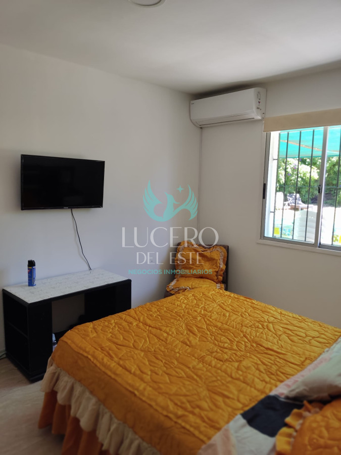 Casa ID.1461 - Alquiler Casa 3 dormitorios 2 baños y amplio jardín en La Barra, El Tesoro