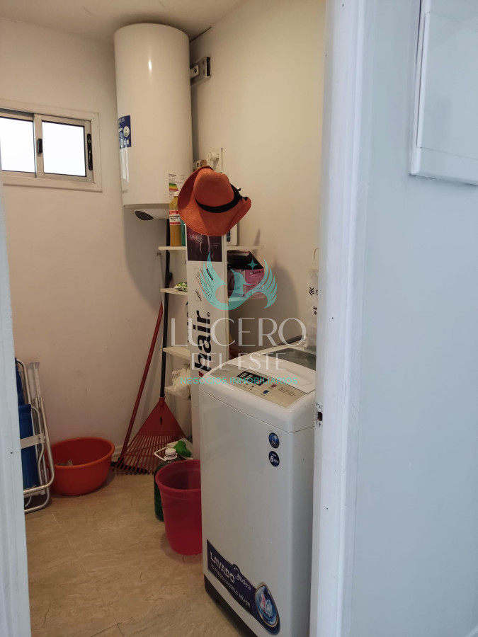 Casa ID.1461 - Alquiler Casa 3 dormitorios 2 baños y amplio jardín en La Barra, El Tesoro