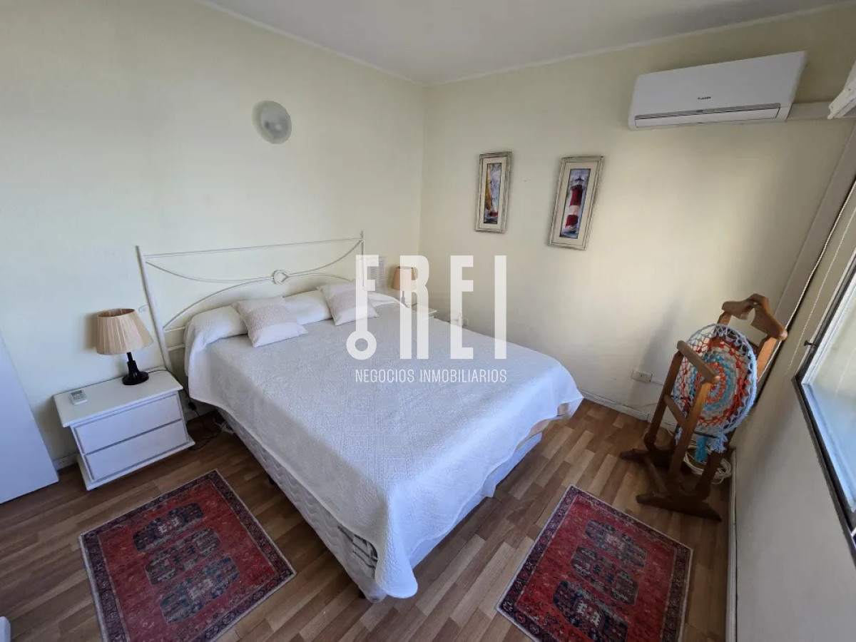 Apartamento ID.353 - Alquiler Apartamento con vista al mar 1 dormitorio en Península, Punta del este 