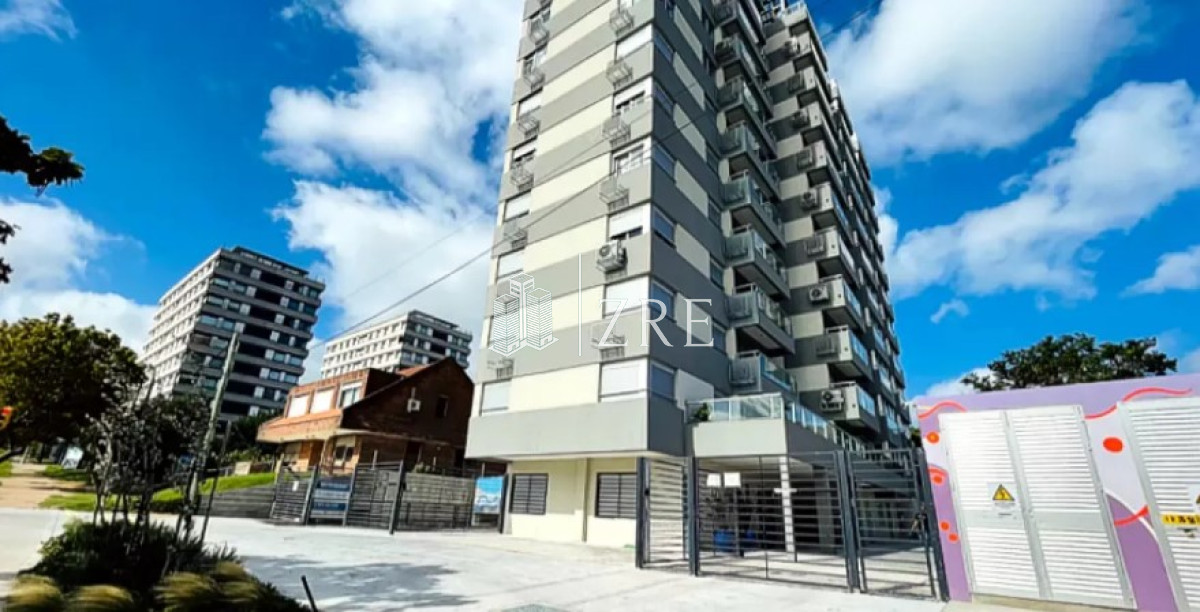 Apartamento ID.858 - Venta apartamento de 3 dormitorios 2 baños en zona Centro de Maldonado 