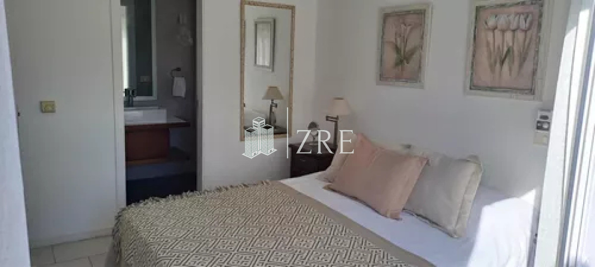 Apartamento ID.882 - Alquiler apartamento 3 dormitorios 2 baños en Punta del este, península