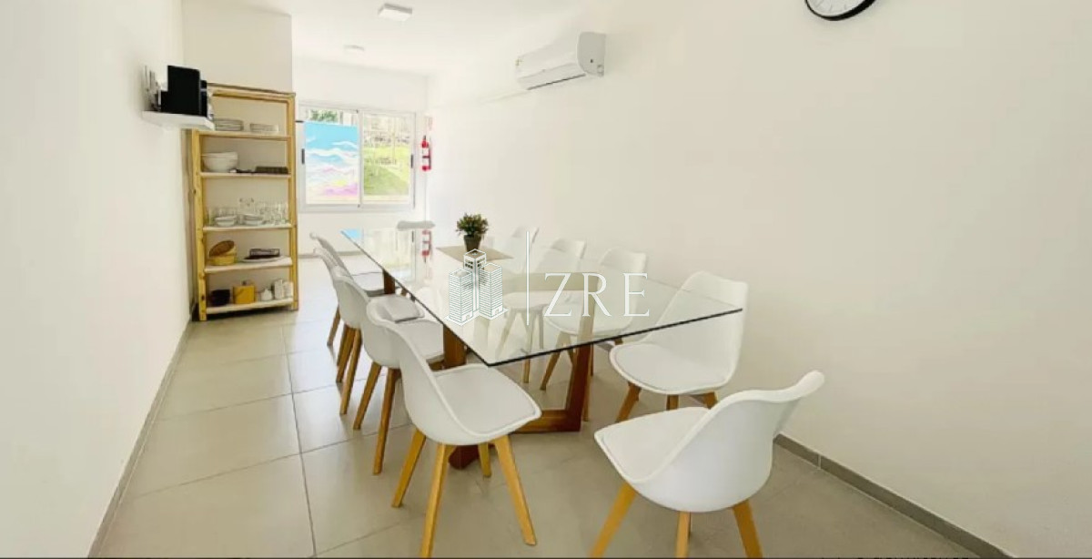 Apartamento ID.858 - Venta apartamento de 3 dormitorios 2 baños en zona Centro de Maldonado 