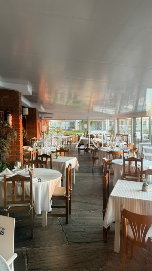 Apartamento ID.943 - Venta apartamento 1 dormitorio y medio en Punta del este, Primera línea