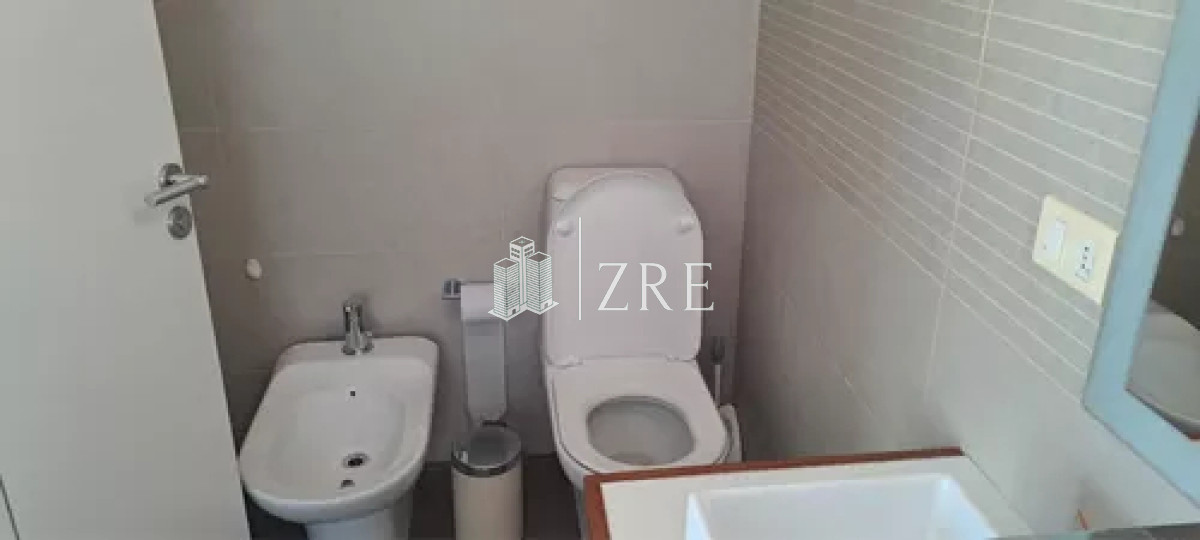 Apartamento ID.882 - Alquiler apartamento 3 dormitorios 2 baños en Punta del este, península