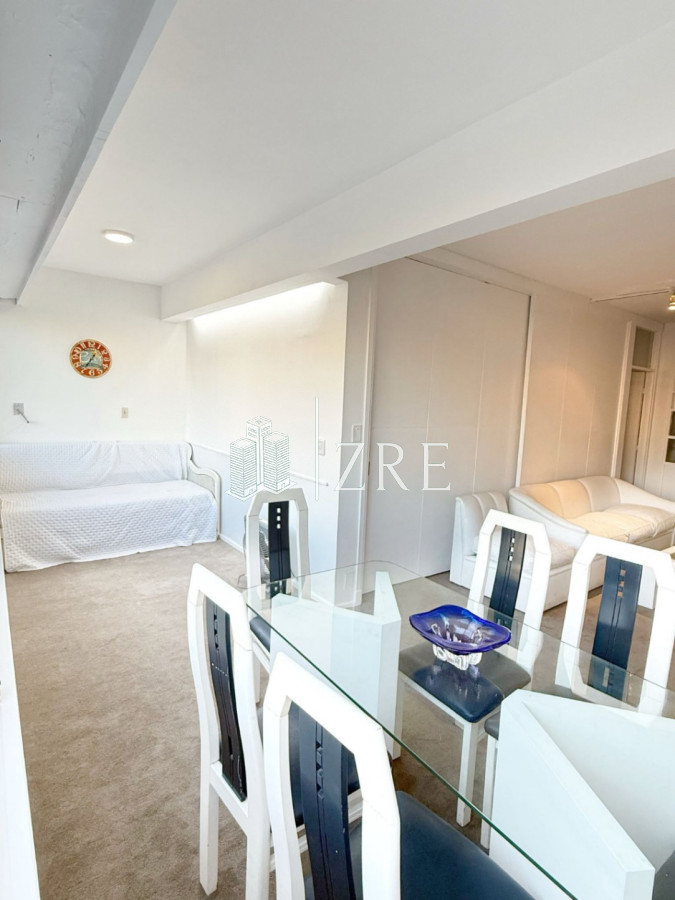 Apartamento ID.943 - Venta apartamento 1 dormitorio y medio en Punta del este, Primera línea