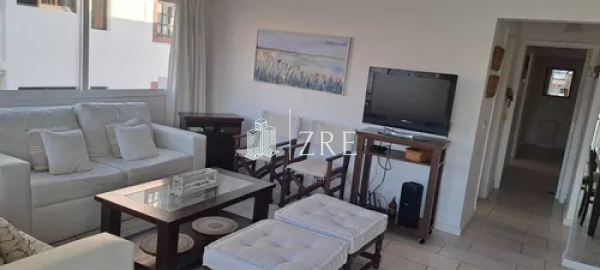 Apartamento ID.882 - Alquiler apartamento 3 dormitorios 2 baños en Punta del este, península