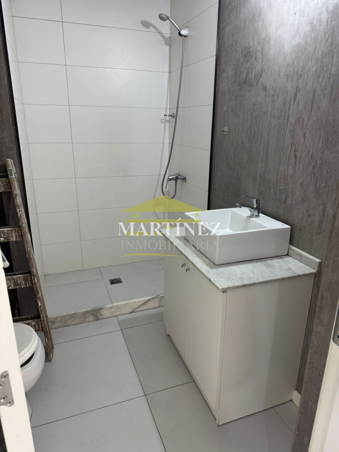 Apartamento ID.104 - Venta apartamento 3 dormitorios 2 baños con Terraza y parrillero en Centro de Maldonado