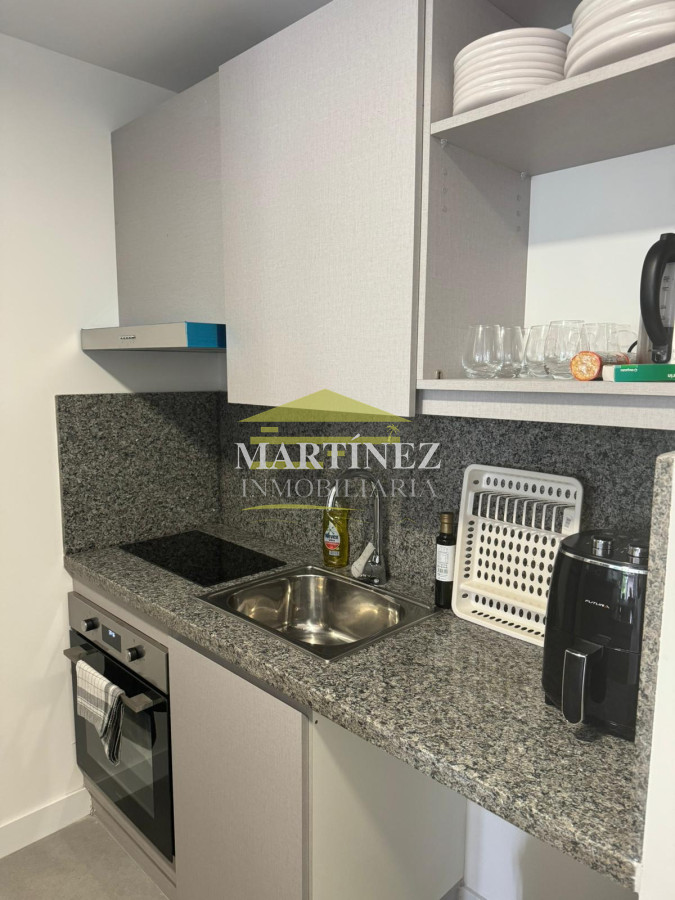 Apartamento ID.12 - Venta Apartamento 1 dormitorio y medio en edificio View I Punta del este