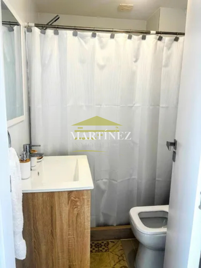 Apartamento ID.51 - Alquiler Apartamento 1 dormitorio en Av. Roosevelt, Punta del este