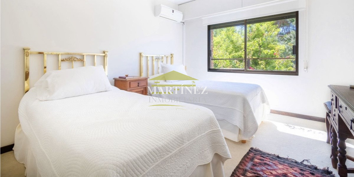 Apartamento ID.133 - Alquiler verano apartamento 4 dormitorios en Playa Brava, Punta del este