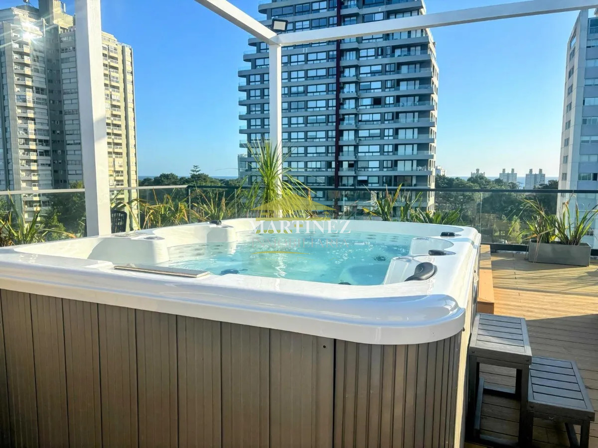 Apartamento ID.51 - Alquiler Apartamento 1 dormitorio en Av. Roosevelt, Punta del este
