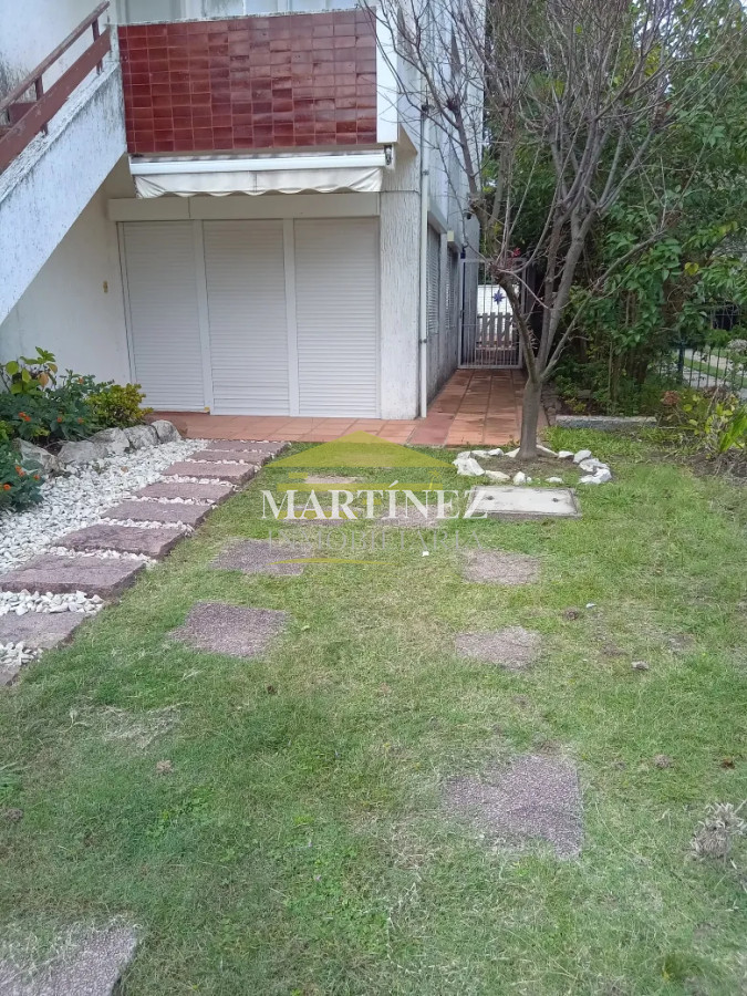 Apartamento ID.58 - Alquiler apartamento 1 dormitorio con Patio y Parrillero en Punta del este, Parada 7 Mansa